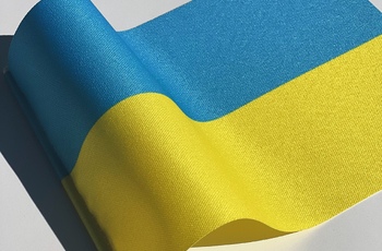 5000 настільних прапорців