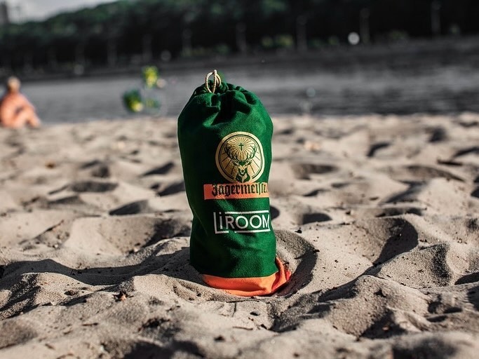 Замовлення для колаборації LiRoom та Jägermeister
