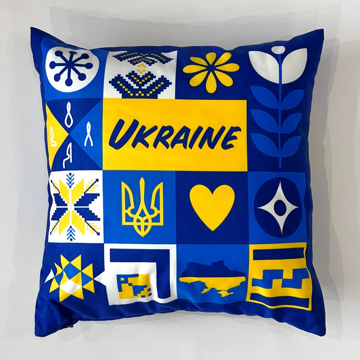 Подушка декоративна Emmer Код нації 40*40 см